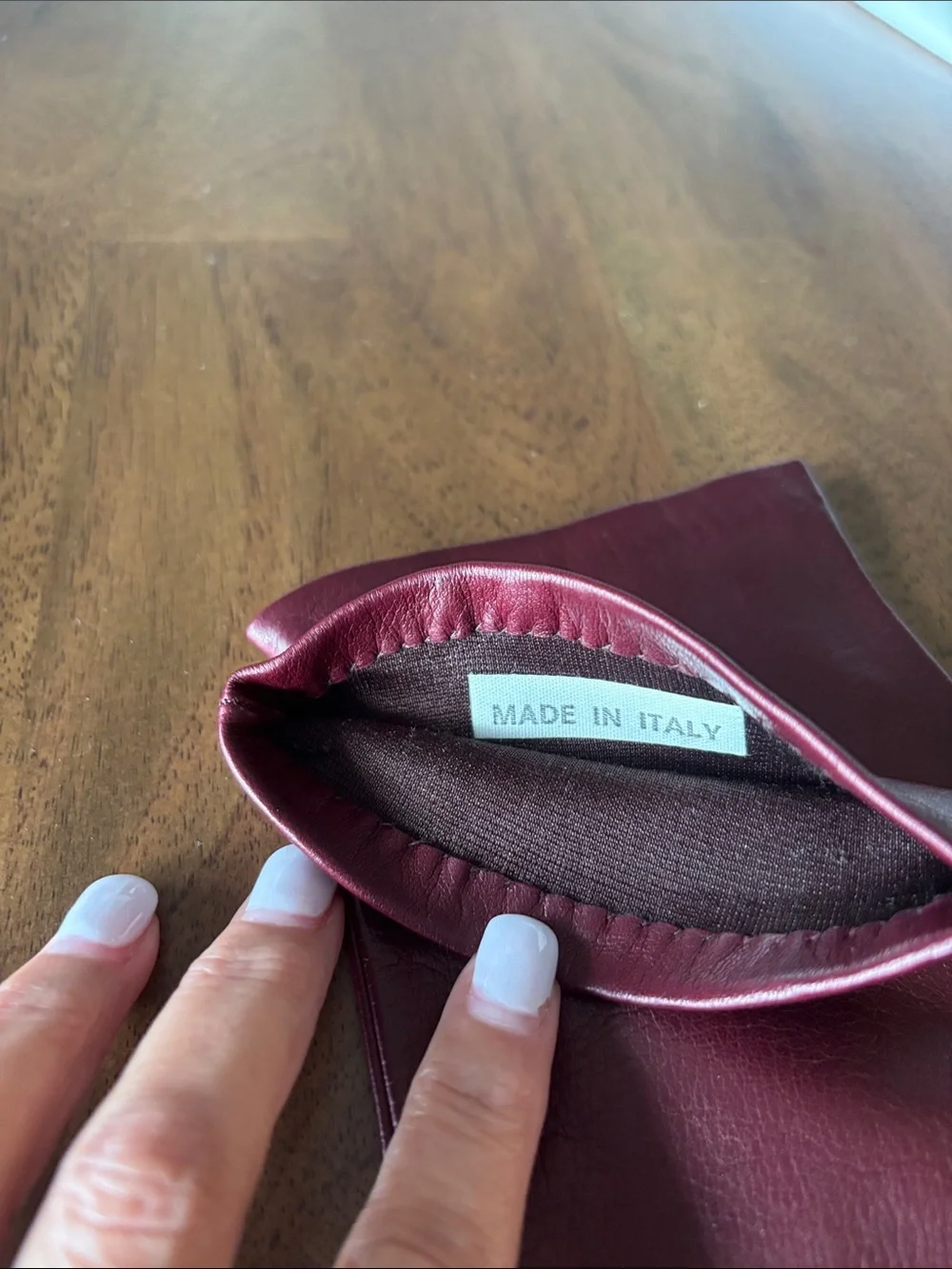 Classic Women's Leather Gloves - Burgundy NWOT